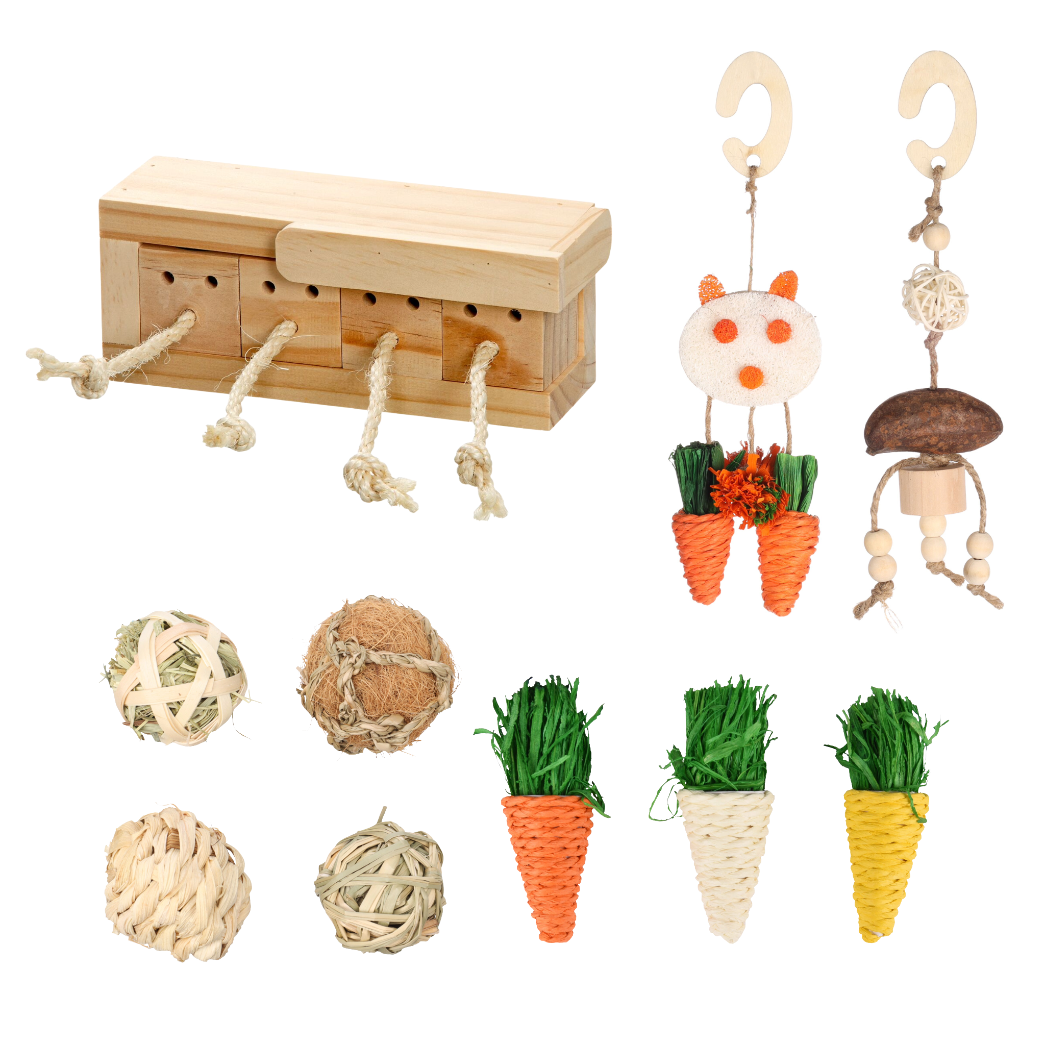 Das Bild zeigt fünf verschiedene Produkte: ein Futterspielzeig mit Schubladen aus Holz, zwei unteschiedliche Spielzeuge zum Aufhängen im Käfig, vier Knabberbälle aus Naturmaterialien und drei Karotten aus Papier.  